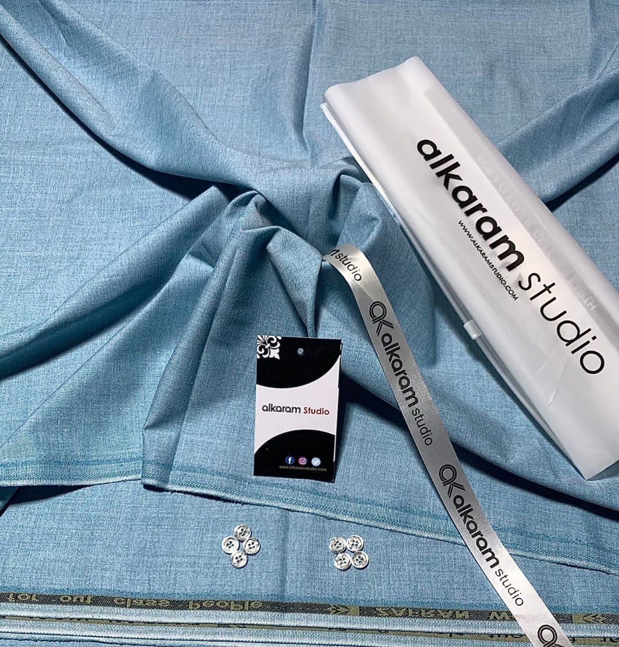 Alkaram Winter Unstitch Premium – Soft Pashmina Wool Fabric AKW 581